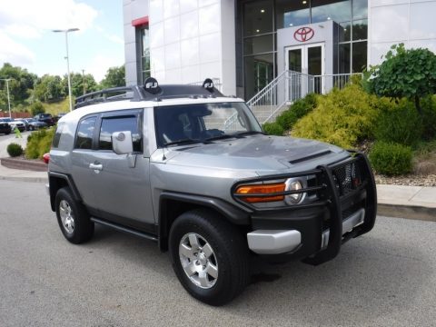 Silver Fresco Metallic Toyota FJ Cruiser 4WD.  Click to enlarge.