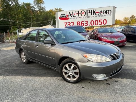 Phantom Gray Pearl Toyota Camry XLE V6.  Click to enlarge.