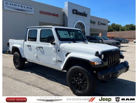 Bright White Jeep Gladiator Altitude 4x4.  Click to enlarge.