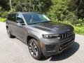 Front 3/4 View of 2023 Jeep Grand Cherokee L Overland 4x4 #4