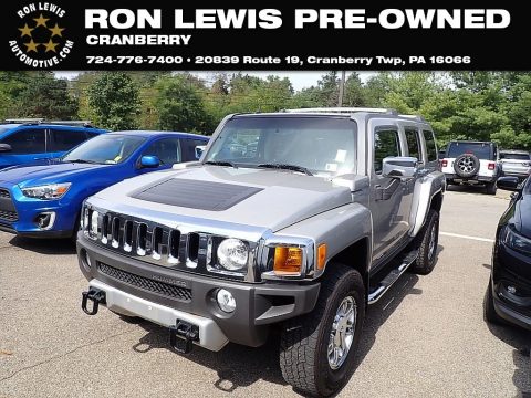 Limited Ultra Silver Metallic Hummer H3 Alpha.  Click to enlarge.