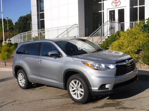 Silver Sky Metallic Toyota Highlander LE.  Click to enlarge.