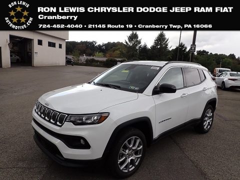 Bright White Jeep Compass Latitude Lux 4x4.  Click to enlarge.