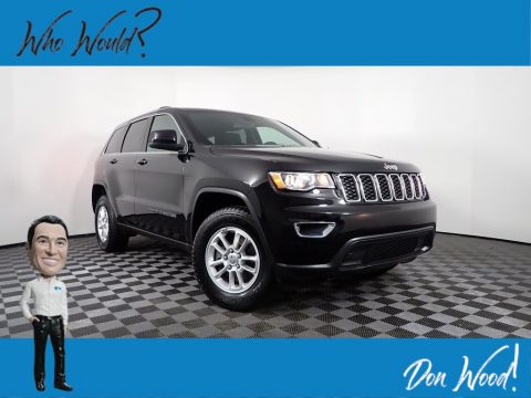 Diamond Black Crystal Pearl Jeep Grand Cherokee Laredo E 4x4.  Click to enlarge.