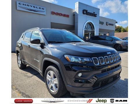 Diamond Black Crystal Pearl Jeep Compass Latitude 4x4. Click to enlarge. Diamond Black Crystal Pearl Jeep Compass Latitude 4x4. Click to enlarge.
