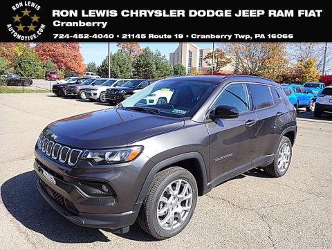 Granite Crystal Metallic Jeep Compass Latitude Lux 4x4.  Click to enlarge.