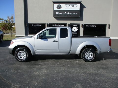 Brilliant Silver Nissan Frontier S King Cab.  Click to enlarge.