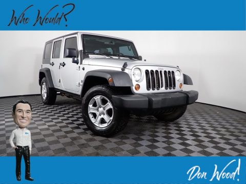 Bright Silver Metallic Jeep Wrangler Unlimited X 4x4.  Click to enlarge.
