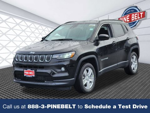 Diamond Black Crystal Pearl Jeep Compass Latitude 4x4.  Click to enlarge.