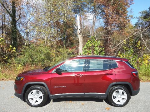 Velvet Red Pearl Jeep Compass Latitude.  Click to enlarge.