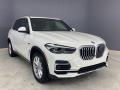 Front 3/4 View of 2023 BMW X5 xDrive45e #26