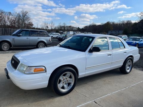 Vibrant White Ford Crown Victoria Police Interceptor.  Click to enlarge.