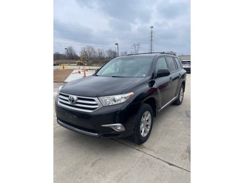 Black Toyota Highlander SE 4WD.  Click to enlarge.