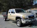 Front 3/4 View of 2006 GMC Sierra 2500HD SL Extended Cab 4x4 Utility #7