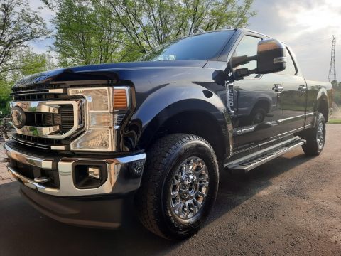 Agate Black Ford F250 Super Duty XLT Crew Cab 4x4.  Click to enlarge.