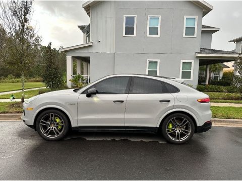 Carrara White Metallic Porsche Cayenne E-Hybrid Platinum Edition Coupe.  Click to enlarge.