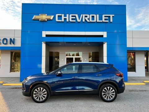 Blue Glow Metallic Chevrolet Blazer Premier.  Click to enlarge.