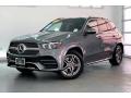 Front 3/4 View of 2020 Mercedes-Benz GLE 450 4Matic #12