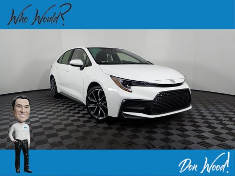 Super White Toyota Corolla SE.  Click to enlarge.