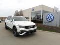 Front 3/4 View of 2023 Volkswagen Tiguan SE 4Motion #1 Front 3/4 View of 2023 Volkswagen Tiguan SE 4Motion #1