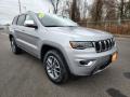 Front 3/4 View of 2021 Jeep Grand Cherokee Limited 4x4 #23