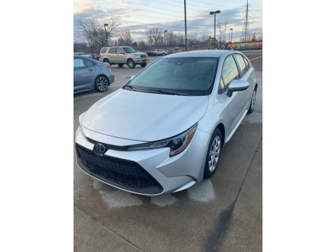 Classic Silver Metallic Toyota Corolla LE.  Click to enlarge.