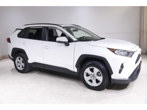 Super White Toyota RAV4 XLE.  Click to enlarge.