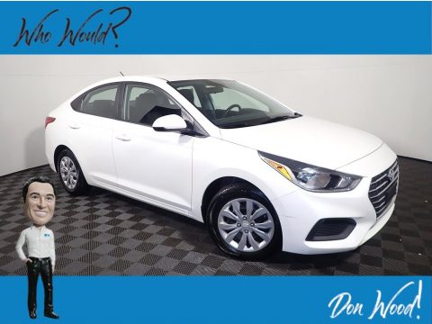 Frost White Pearl Hyundai Accent SE.  Click to enlarge.