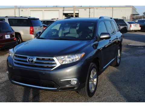 Magnetic Gray Metallic Toyota Highlander Limited.  Click to enlarge.