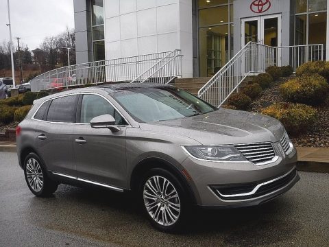 Luxe Metallic Lincoln MKX Reserve AWD.  Click to enlarge.