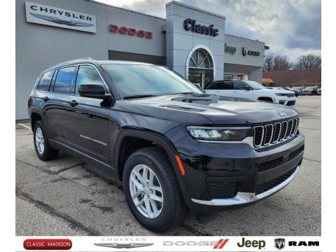 Diamond Black Crystal Pearl Jeep Grand Cherokee L Laredo 4x4.  Click to enlarge.