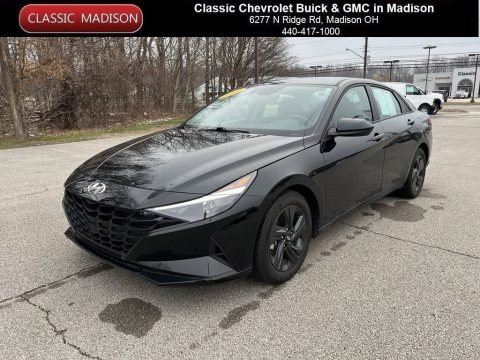 Phantom Black Hyundai Elantra SEL.  Click to enlarge.