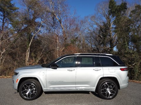 Silver Zynith Jeep Grand Cherokee Summit Reserve 4XE Hybrid.  Click to enlarge.