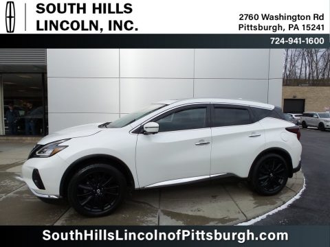 Pearl White Tricoat Nissan Murano Platinum AWD.  Click to enlarge.