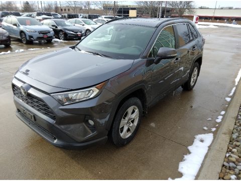 Magnetic Gray Metallic Toyota RAV4 XLE.  Click to enlarge.