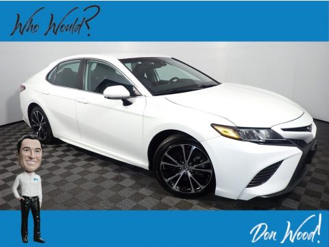 Super White Toyota Camry SE.  Click to enlarge.