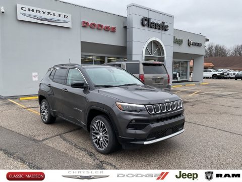 Granite Crystal Metallic Jeep Compass Limited 4x4.  Click to enlarge.