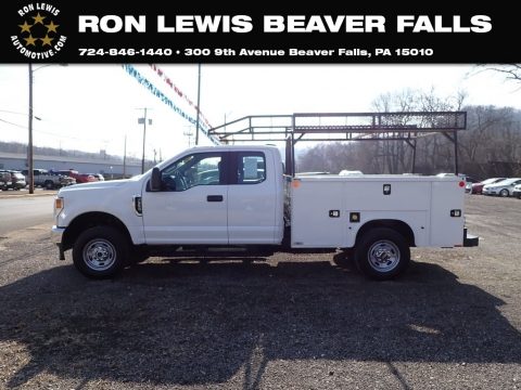 Oxford White Ford F350 Super Duty XL SuperCab 4x4 Utility Truck.  Click to enlarge.