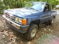 Front 3/4 View of 1986 Toyota Pickup SR5 Extended Cab 4x4 #5