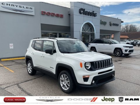 Alpine White Jeep Renegade Latitude 4x4.  Click to enlarge.