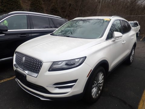 White Platinum Lincoln MKC AWD.  Click to enlarge.