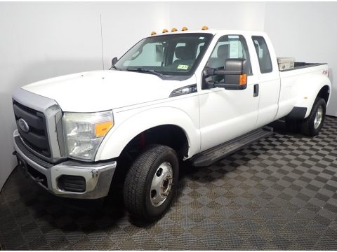 Oxford White Ford F350 Super Duty XL Super Cab 4x4.  Click to enlarge.