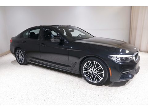 Black Sapphire Metallic BMW 5 Series 530i xDrive Sedan.  Click to enlarge.