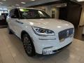 Front 3/4 View of 2022 Lincoln Aviator Reserve AWD #6