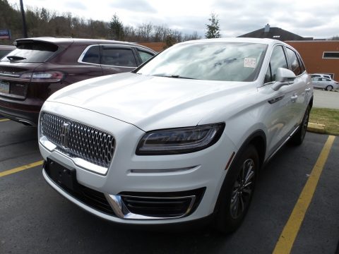 Pristine White Lincoln Nautilus Standard AWD.  Click to enlarge.