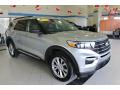 Front 3/4 View of 2021 Ford Explorer XLT 4WD #3