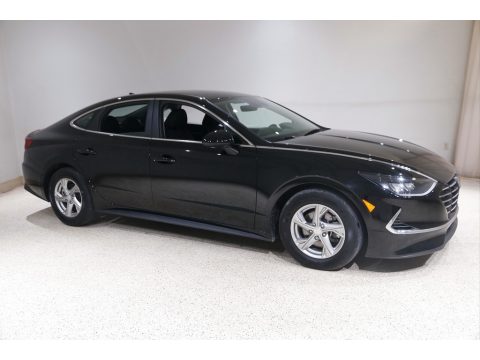 Phantom Black Hyundai Sonata SE.  Click to enlarge.