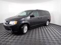 Front 3/4 View of 2019 Dodge Grand Caravan SXT #5 Front 3/4 View of 2019 Dodge Grand Caravan SXT #5