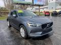 Front 3/4 View of 2020 Volvo XC60 T5 Momentum #7