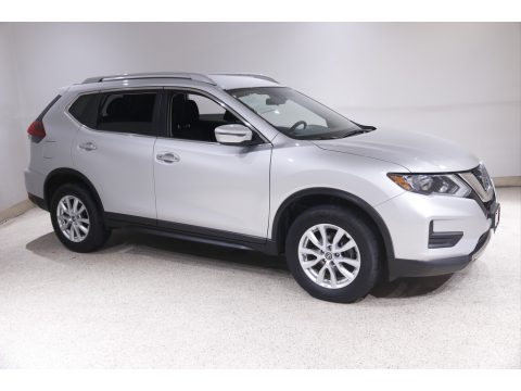 Brilliant Silver Nissan Rogue SV AWD.  Click to enlarge.